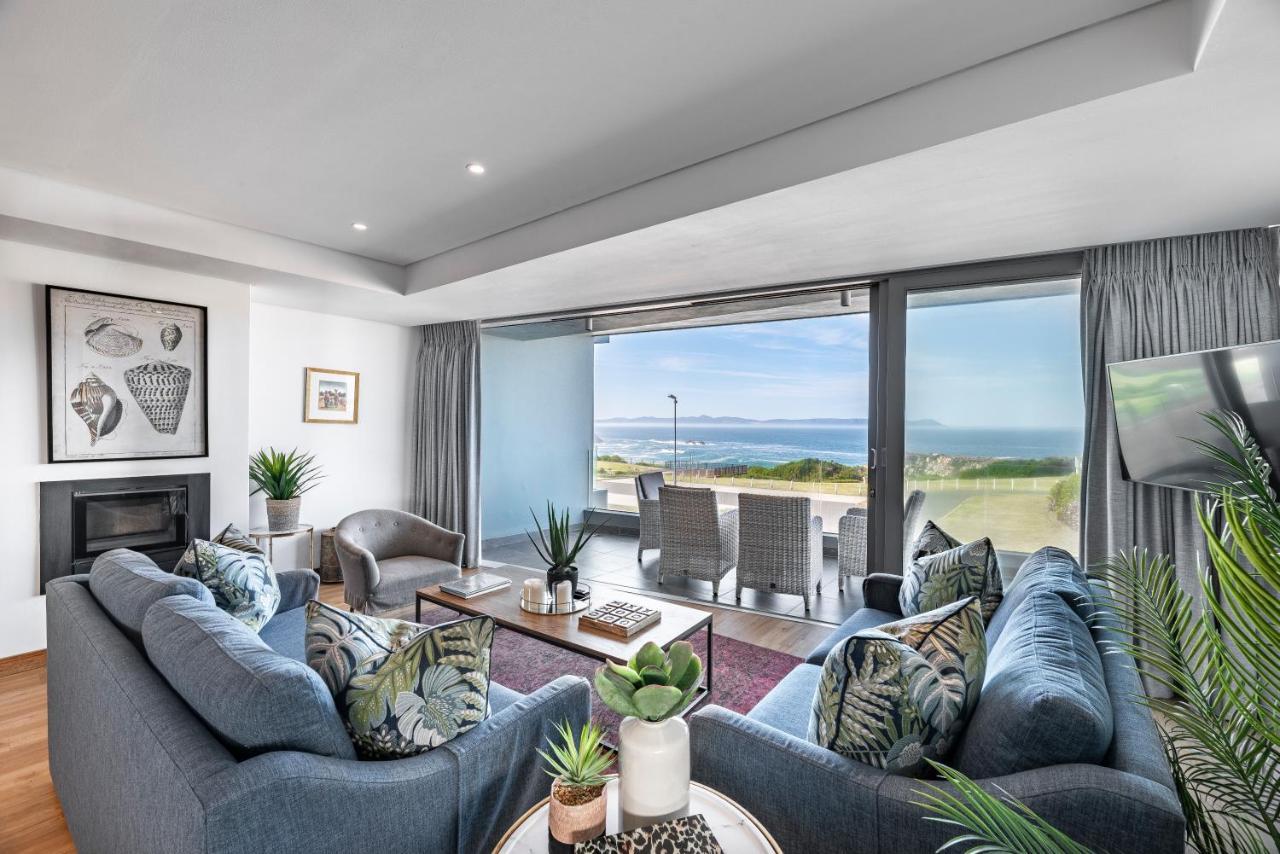 17 Marine, 2 Bedroom Sea-Facing Apt101 Hermanus Buitenkant foto
